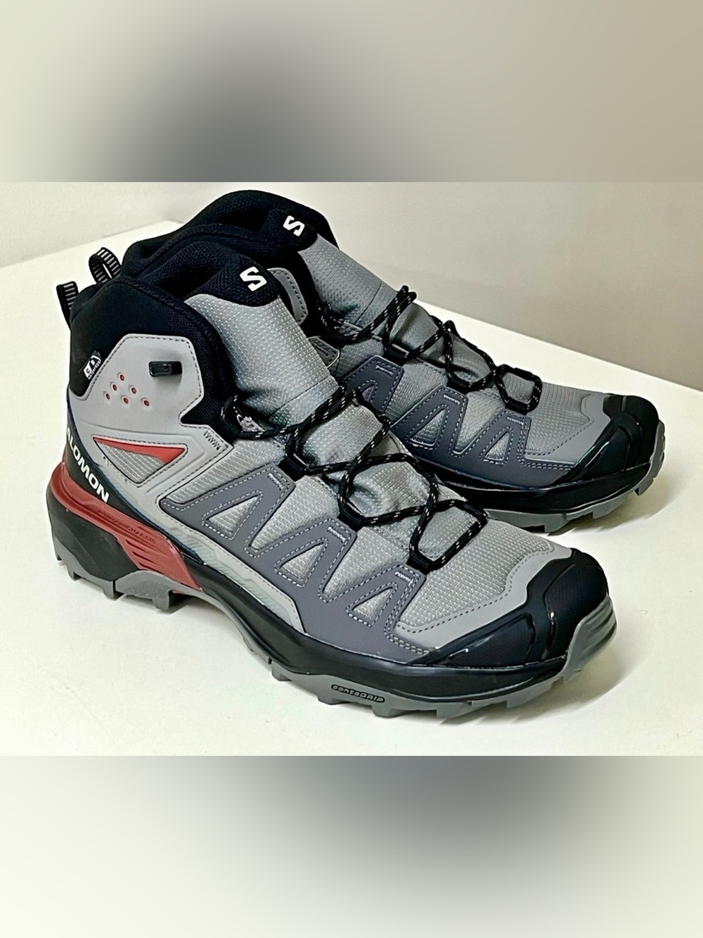 Men's 10 Salomon X Ultra 360 Mid Waterproof Lightweight Hiking Boots